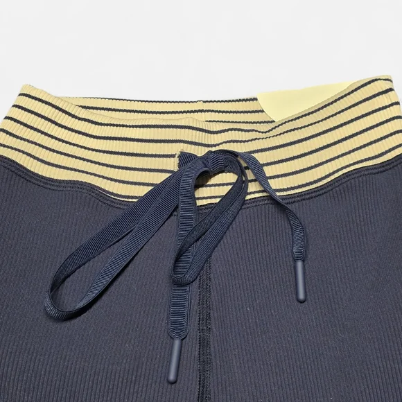 NEW Offline By Aerie Dark Blue Ribbed Leggings Size Small - Picture 5 of 9